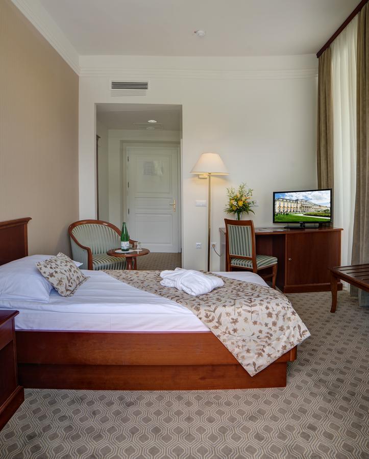 Grand Hotel Rogaska Premium โรกัชกา สลาทินา ภายนอก รูปภาพ