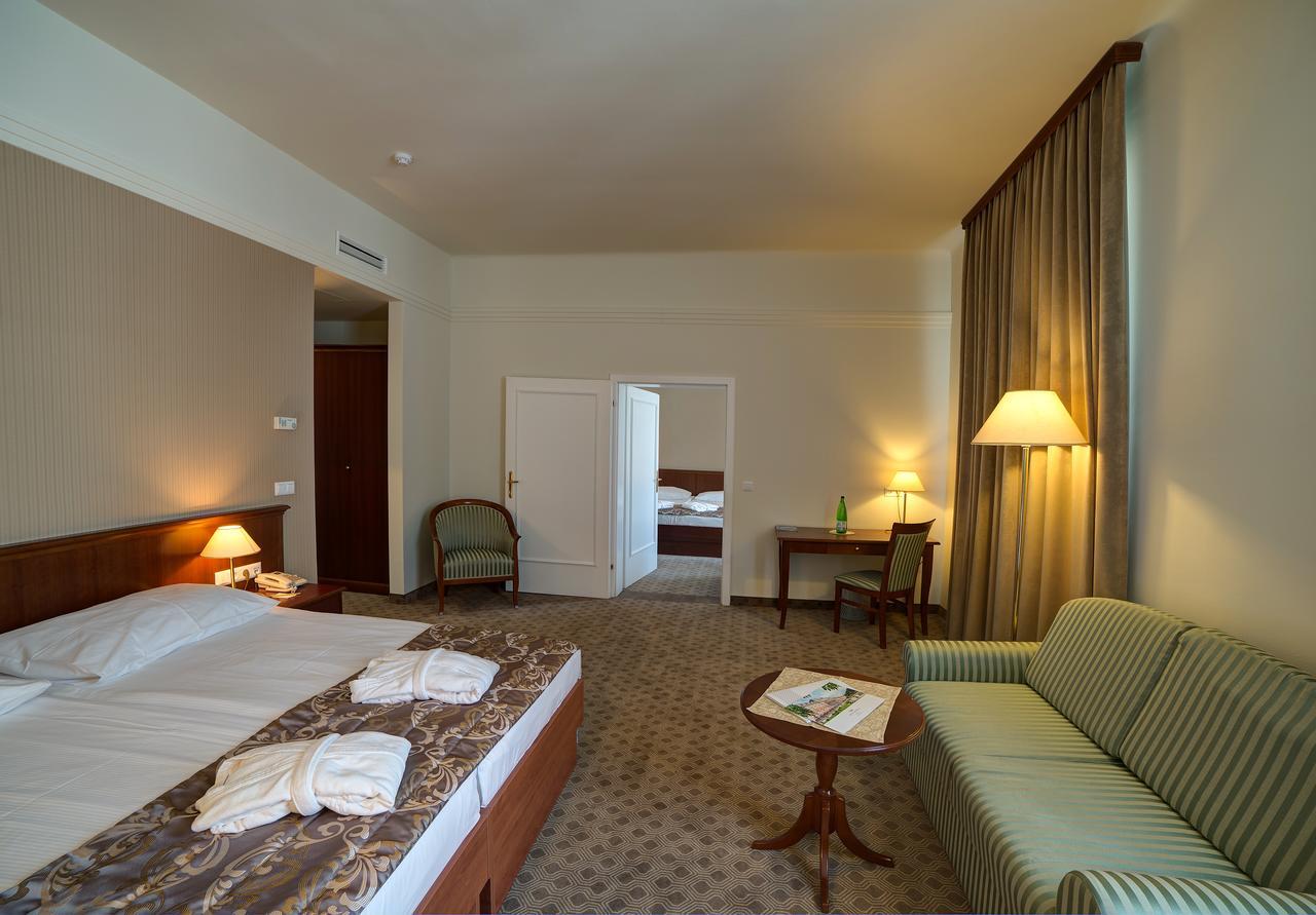 Grand Hotel Rogaska Premium โรกัชกา สลาทินา ภายนอก รูปภาพ