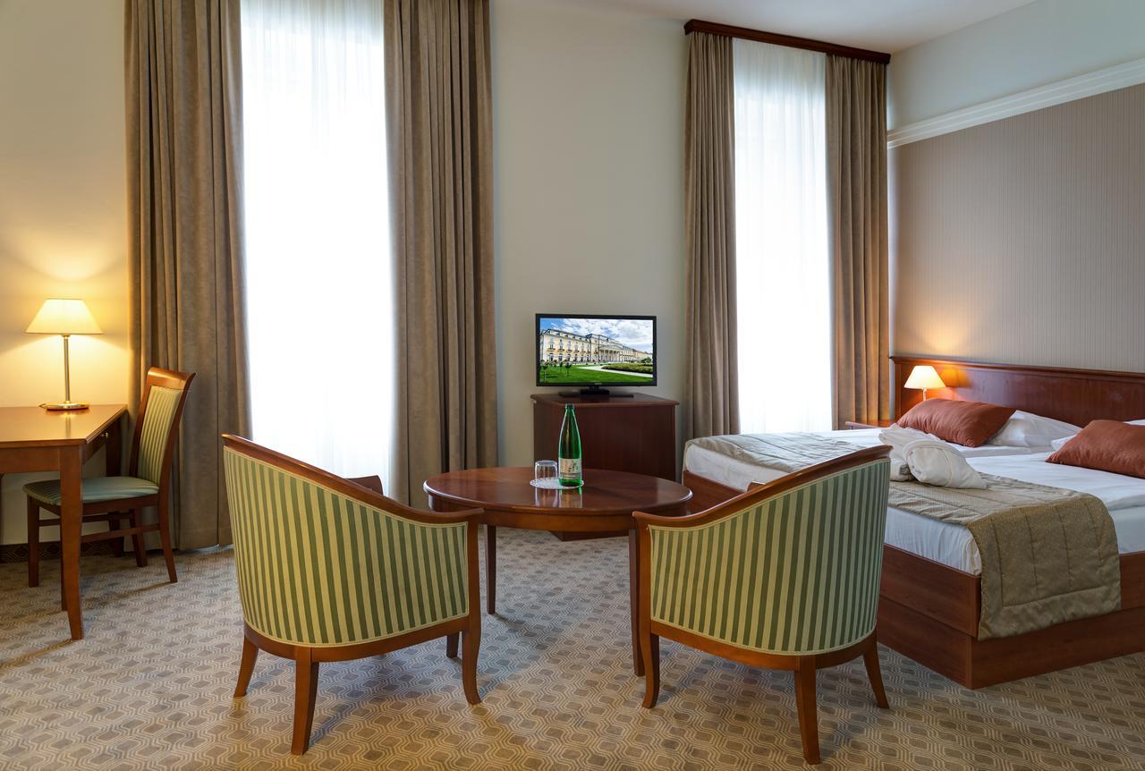 Grand Hotel Rogaska Premium โรกัชกา สลาทินา ภายนอก รูปภาพ