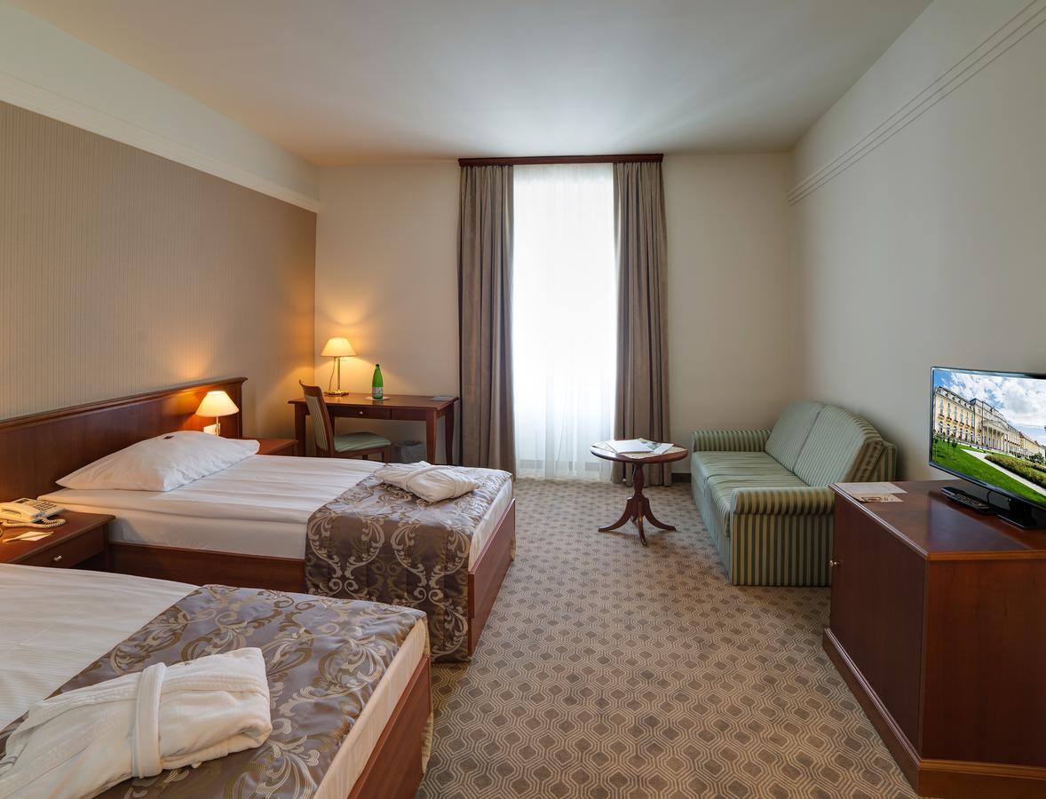 Grand Hotel Rogaska Premium โรกัชกา สลาทินา ภายนอก รูปภาพ